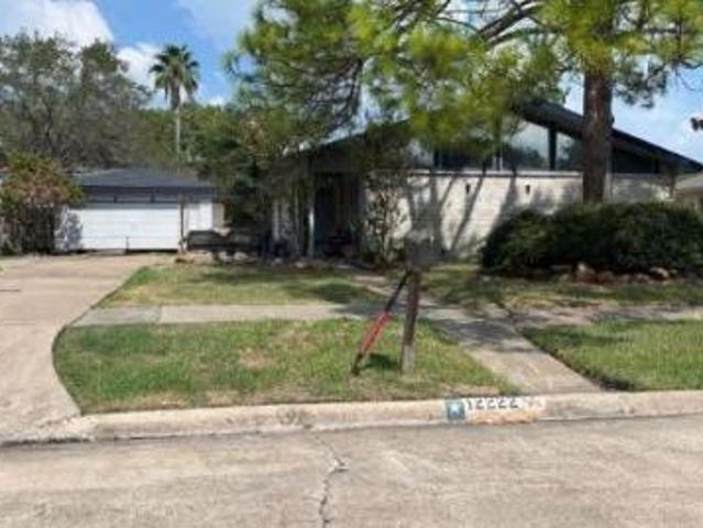 House for sale in Meadows Place, Texas