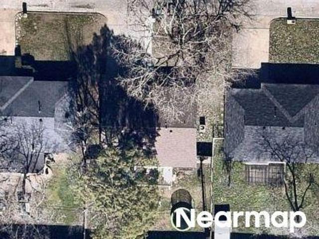 House for sale in Denton