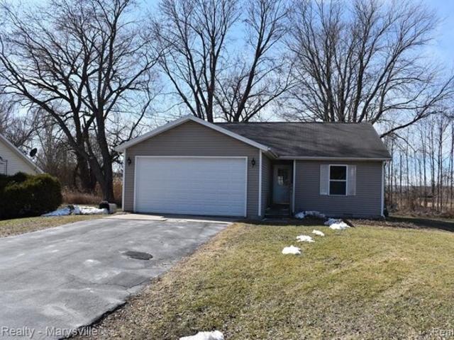 House for sale in Fort Gratiot