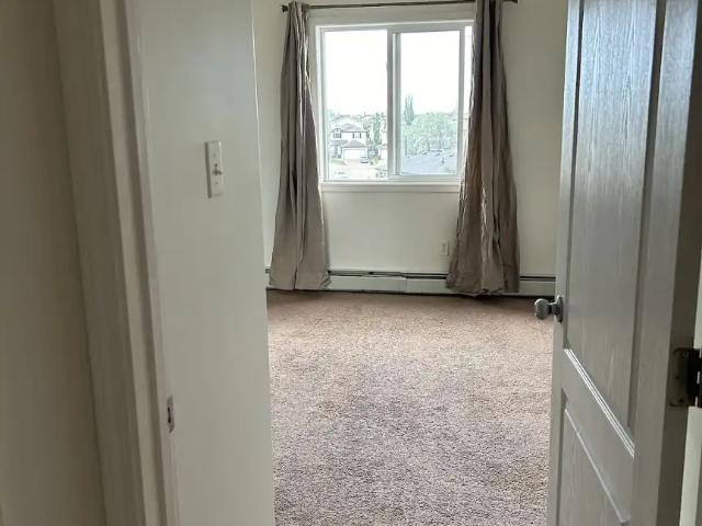 Condo for rent in Wedgewood, Alberta