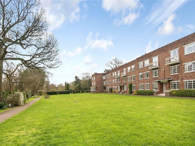Apartment for rent in East Twickenham, Greater London