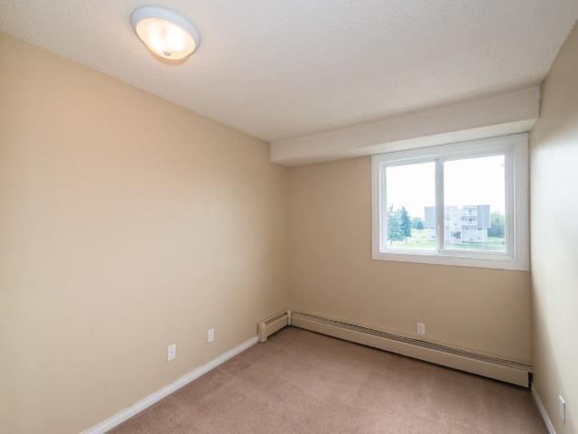 Apartment for rent in Wedgewood, Alberta