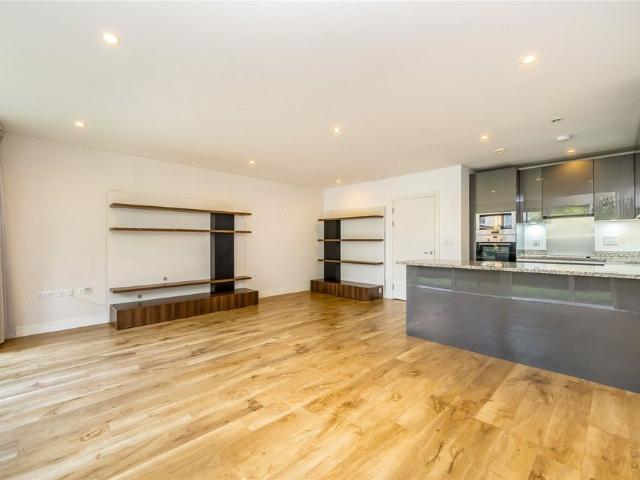 Apartment for rent in Horn Park, Greater London