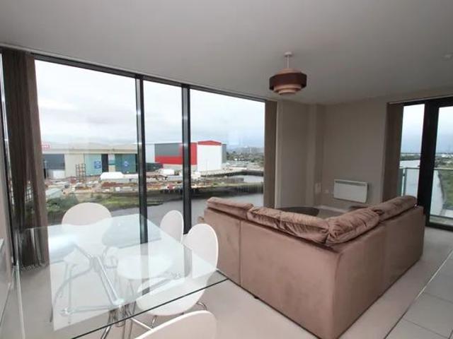 Apartment for rent in Thornwood, Govan