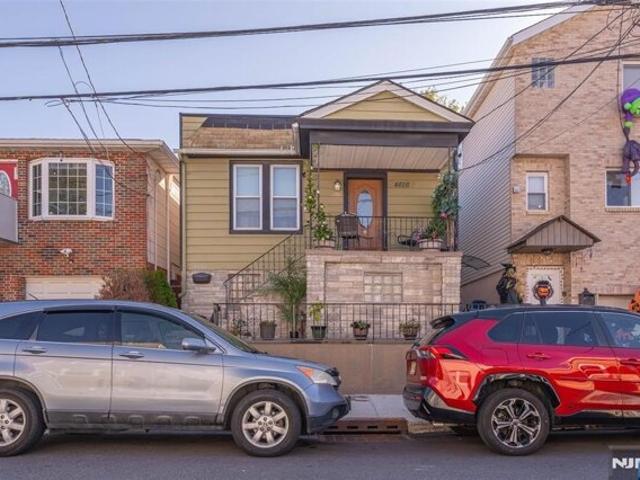 House for sale in North Bergen, New Jersey