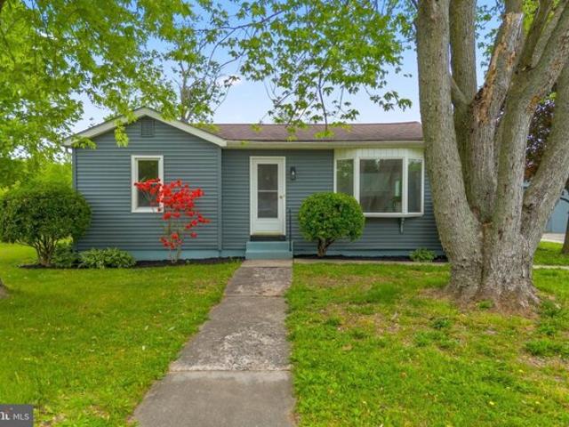 House for sale in Deepwater, New Jersey