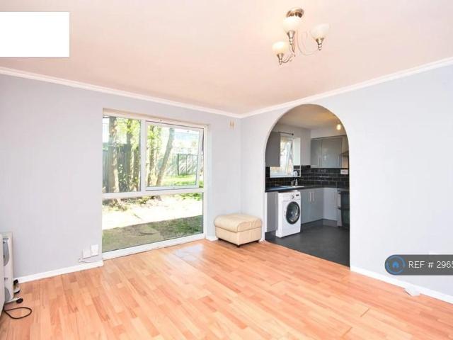 Apartment for rent in Maryland, Greater London