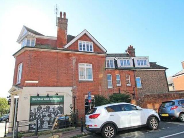 House for rent in Holywell, Eastbourne