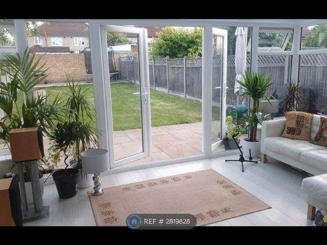 Room for rent in Greater London