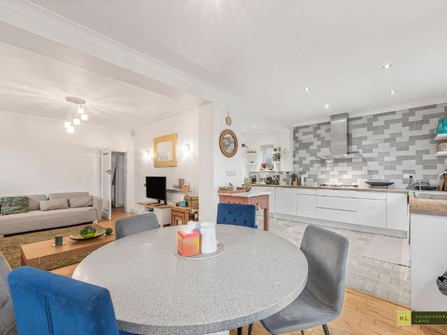 House for rent in Southgate, Greater London