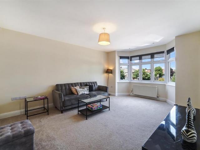 Apartment for rent in London Borough of Merton, Greater London