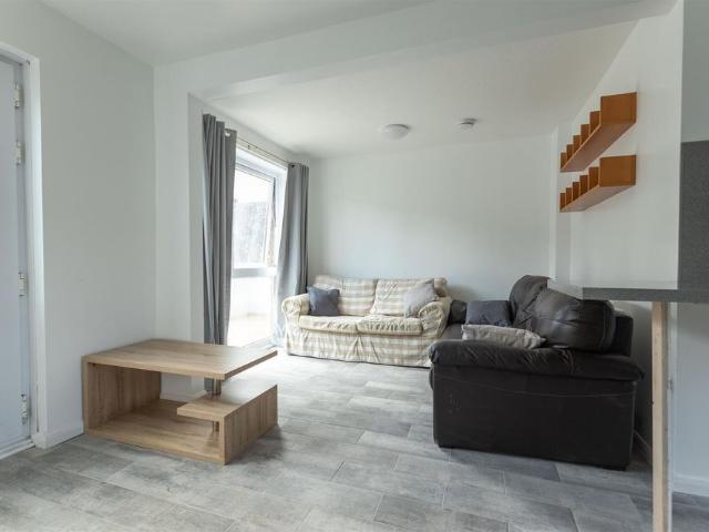 House for rent in Fox Hill, Dulcote