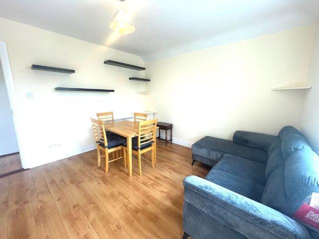 Apartment to rent in Bluebell, North Tipperary
