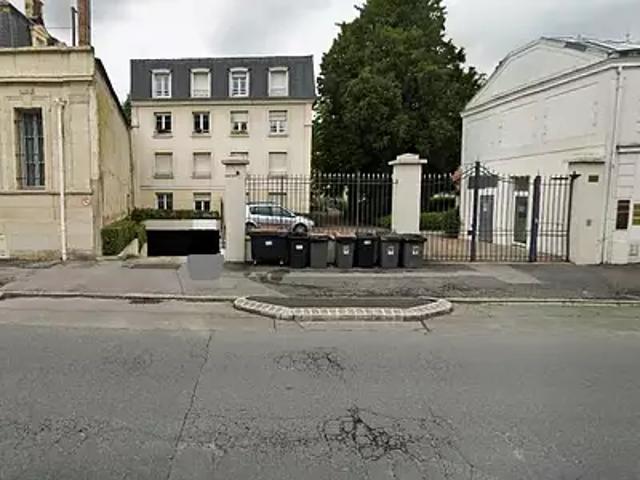 Garage location à Meaux