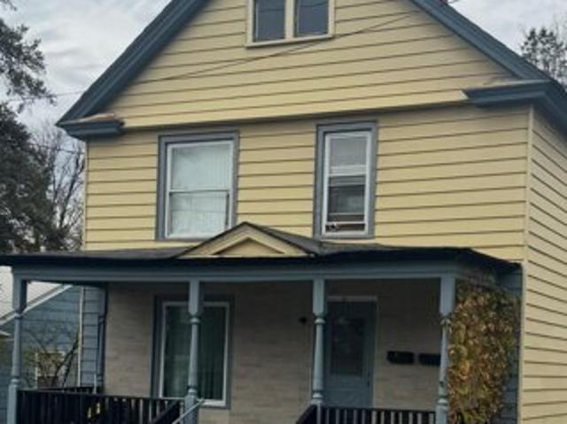 House for sale in Fort Edward