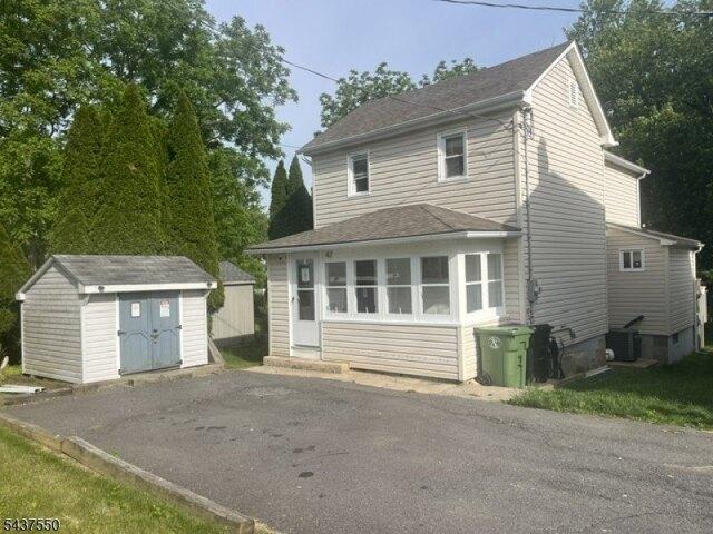 House for sale in Washington, New Jersey