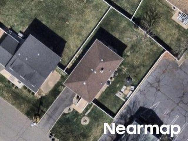 House for sale in Springfield, New Jersey