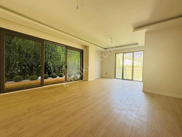Üsküdar, İstanbul içerisinde kiralık mülk