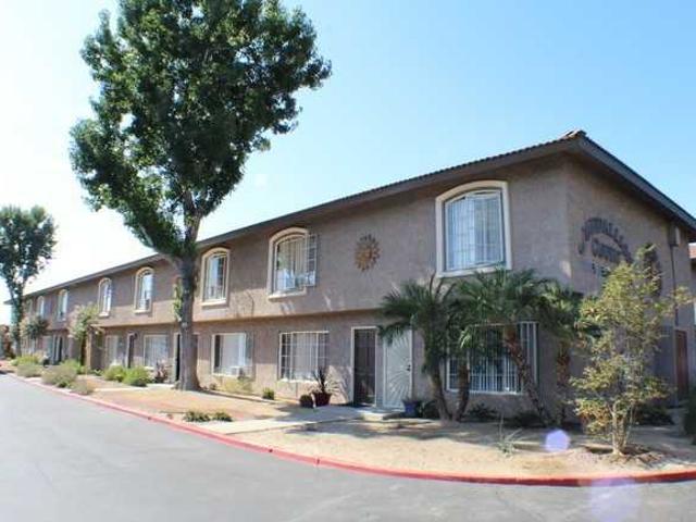 Apartment for rent in Tustin, California