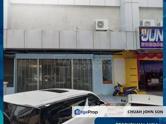 Shop for sale in Mukim 13, Georgetown