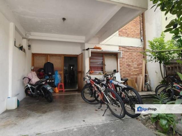 House for sale in Country Heights Damansara, Kuala Lumpur