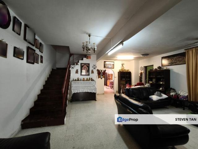 House for sale in Country Heights Damansara, Kuala Lumpur