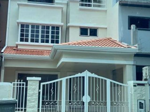 House for sale in Country Heights Damansara, Kuala Lumpur