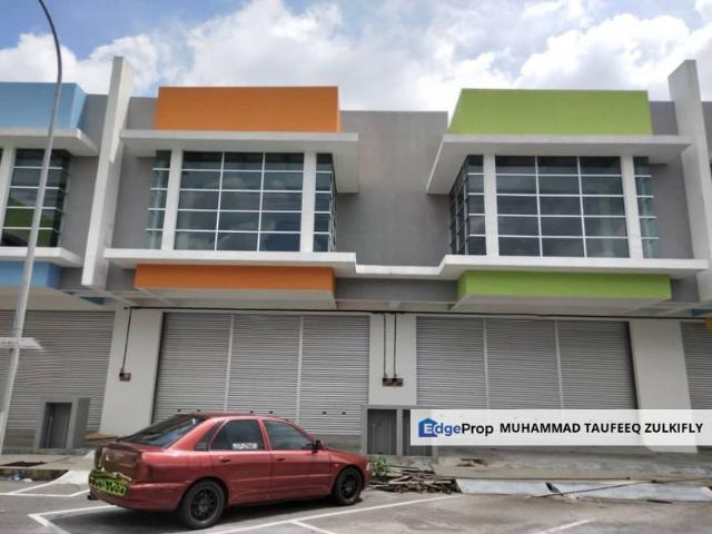 Warehouse for rent in Sendayan Village, Negeri Sembilan