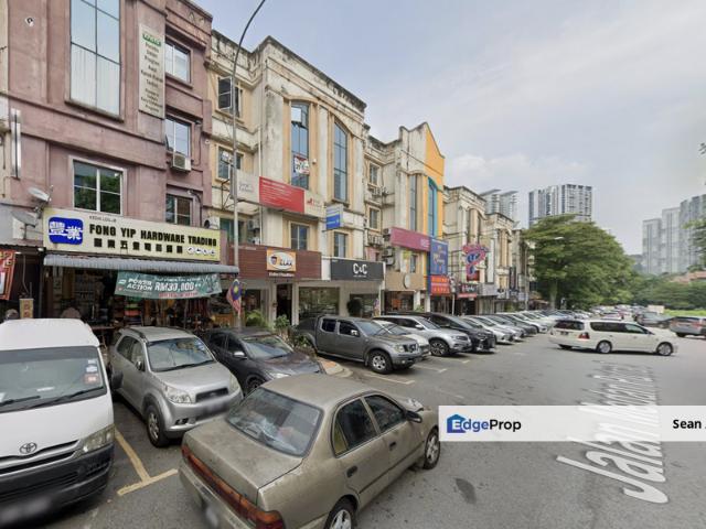 Shop for sale in Medan Putra, Kepong