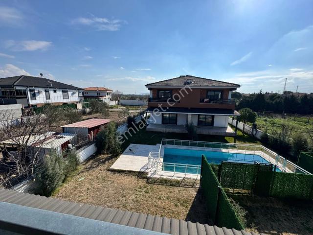 Akhisar, Manisa içerisinde satılık Villa