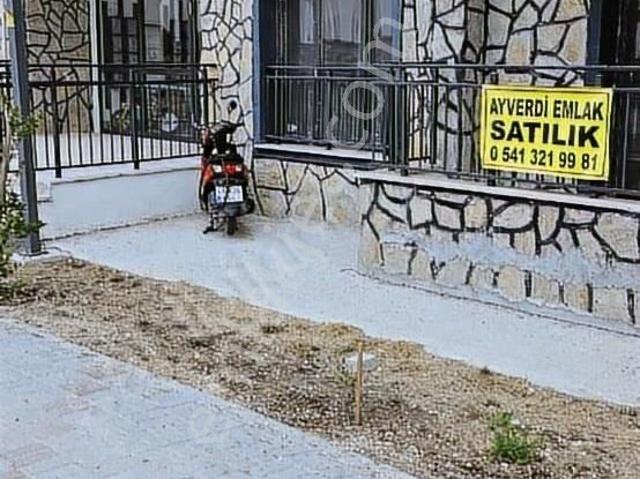 Akhisar, Manisa içerisinde satılık mülk