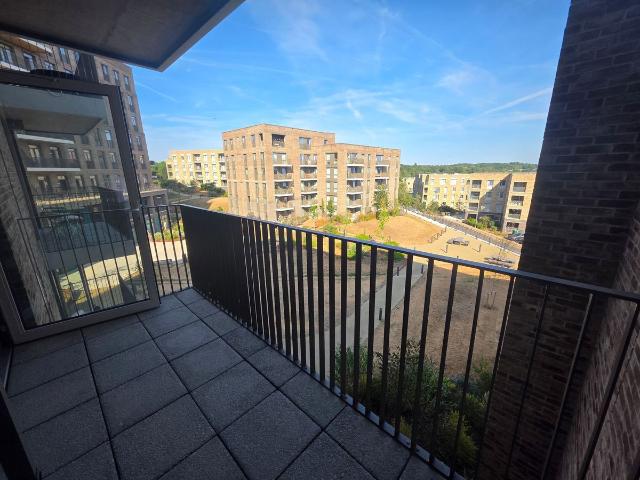 House for rent in Mill Hill, Greater London