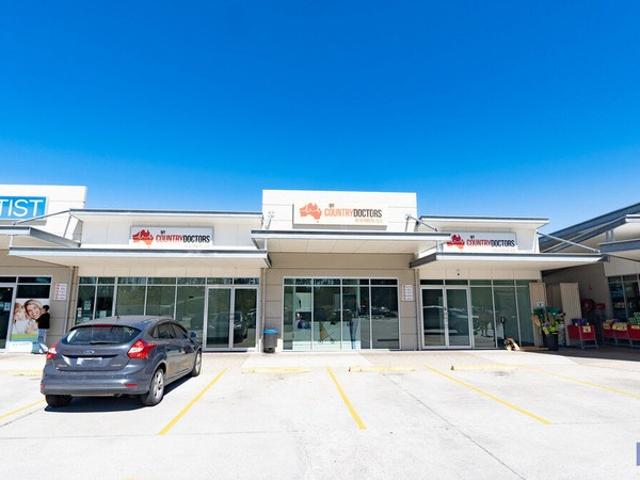 Retail for rent in Toombul, Queensland