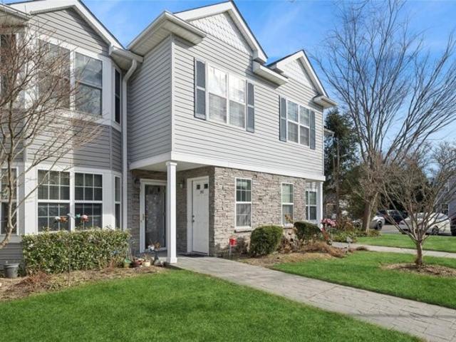 Condo for sale in Central Islip Condo for sale in Central Islip