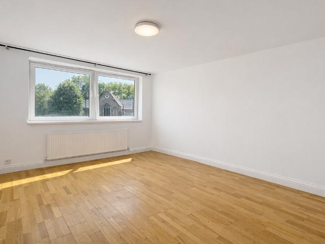 Apartment for rent in Roehampton, Greater London