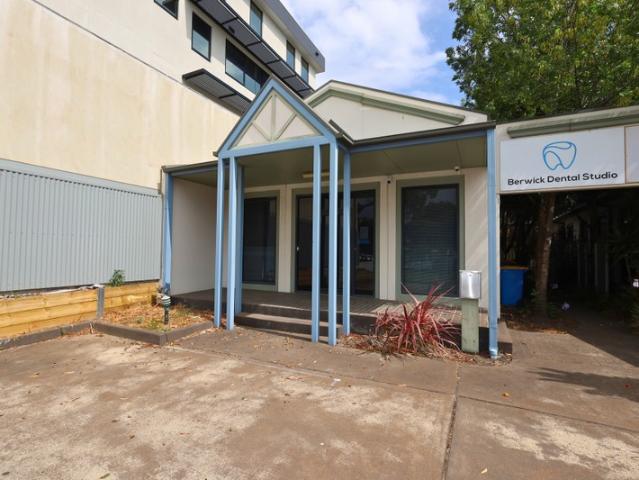 Retail for rent in Camerons Creek, Victoria