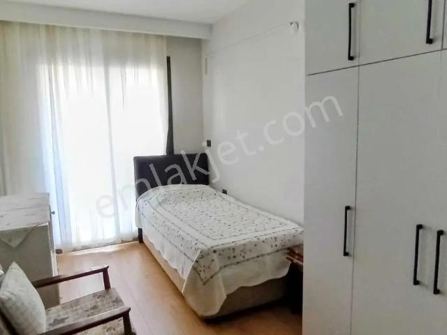 Karşiyaka, İzmir içerisinde kiralık mülk