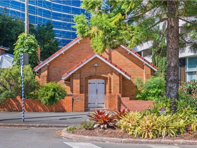 Office for rent in Spring Hill, Greater Brisbane