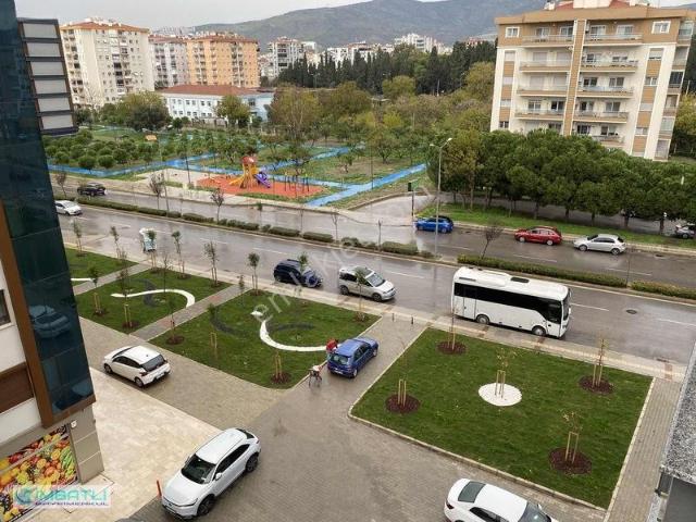 Bayrakli, İzmir içerisinde satılık mülk