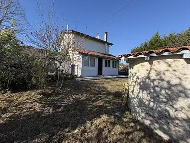 Maison vente à Angoulême, Médillac