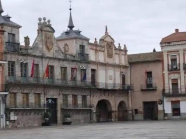 Apartamento en alquiler en Medina Sur, Medina Del Campo