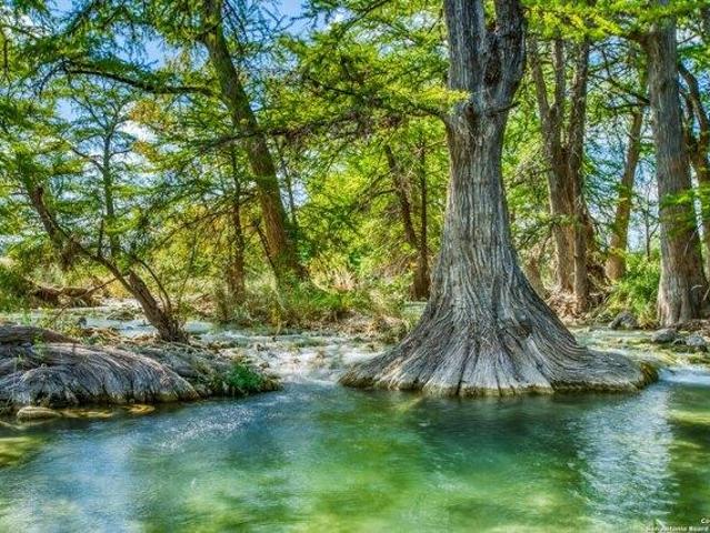 Land for sale in Medina, Texas