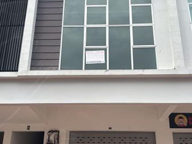 Shop for rent in Bukit Ledang, Johor