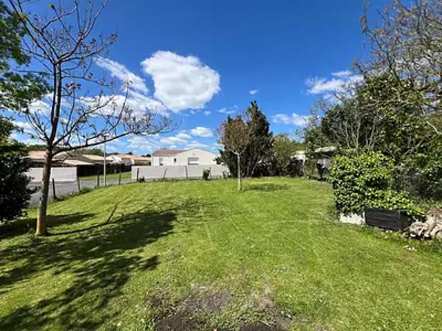 Terrain vente à Saintes, Médis