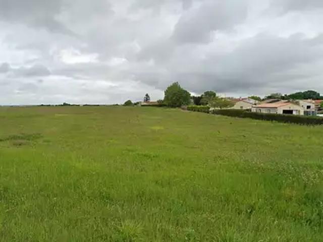 Terrain vente à Saintes, Médis