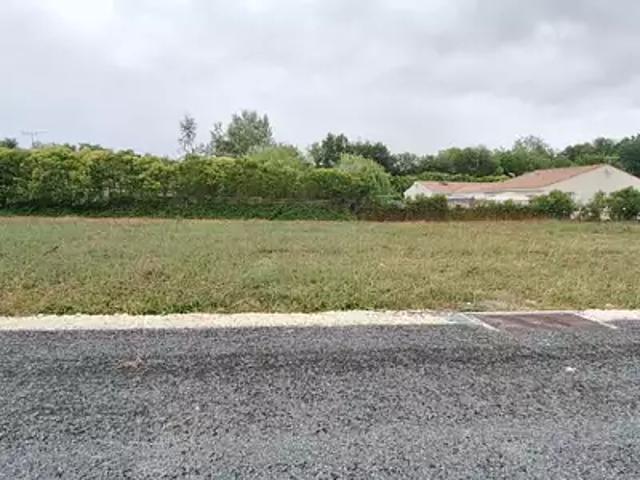 Terrain vente à Saintes, Médis