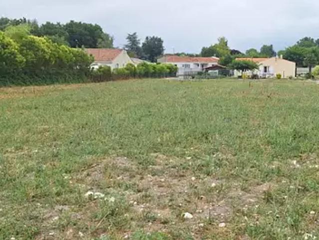 Terrain vente à Saintes, Médis