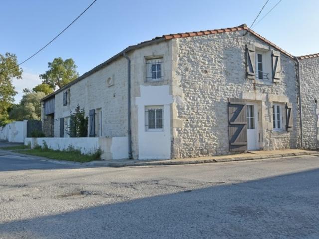 Maison vente à Saintes, Médis