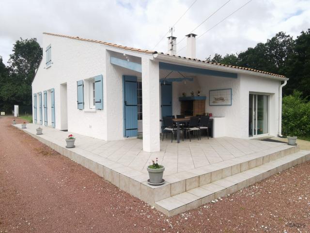 Maison vente à Saintes, Médis