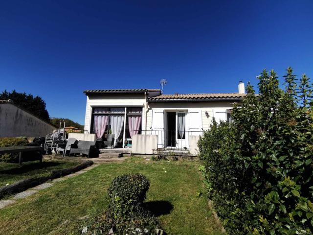 Maison vente à Saintes, Médis